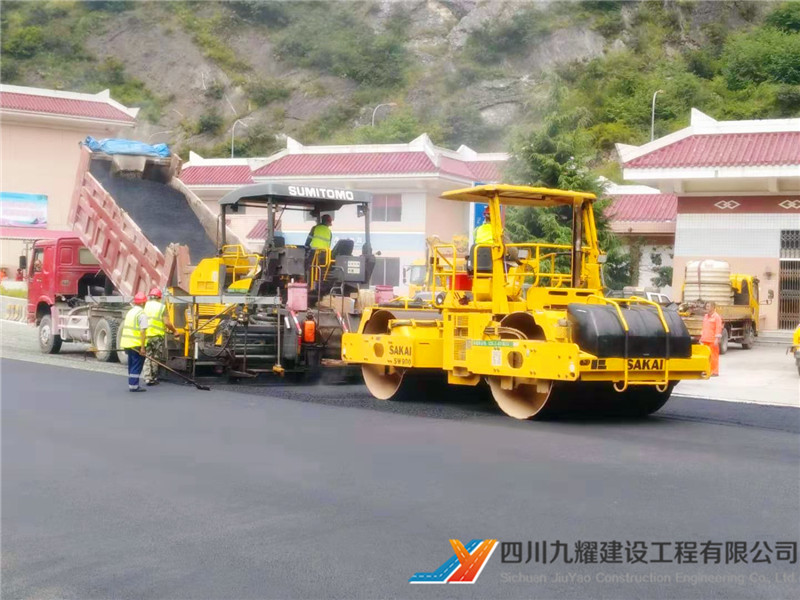 G318線二郎山隧道西洞口至瀘定縣爐橋鎮(zhèn)白日壩段路面大修工程