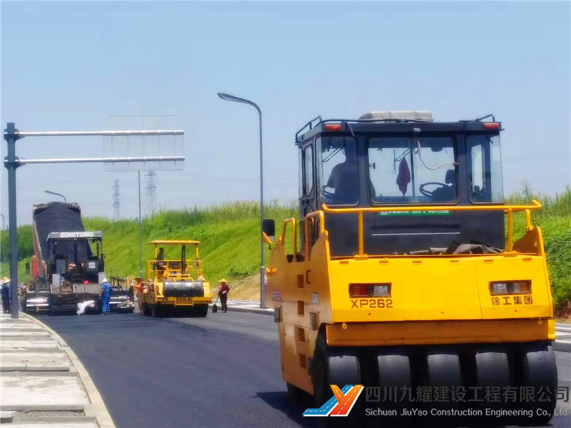 生物城起步區(qū)市政道路三期一標路面項目