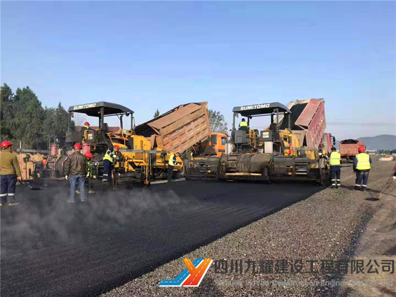 梓潼縣城至東石鄉(xiāng)公路段路面工程