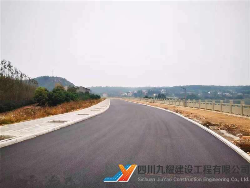 梓潼縣梓江治理工程（蓮枝堤防及堤后道路）