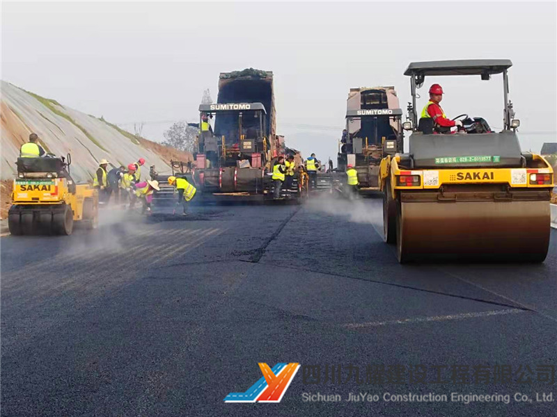 梓潼縣城至東石鄉(xiāng)公路段路面工程